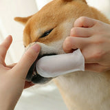 50 pieces Dog and cat finger wipes Pets clean teeth and gums to remove tartar Fresh breath gentle and non-irritating